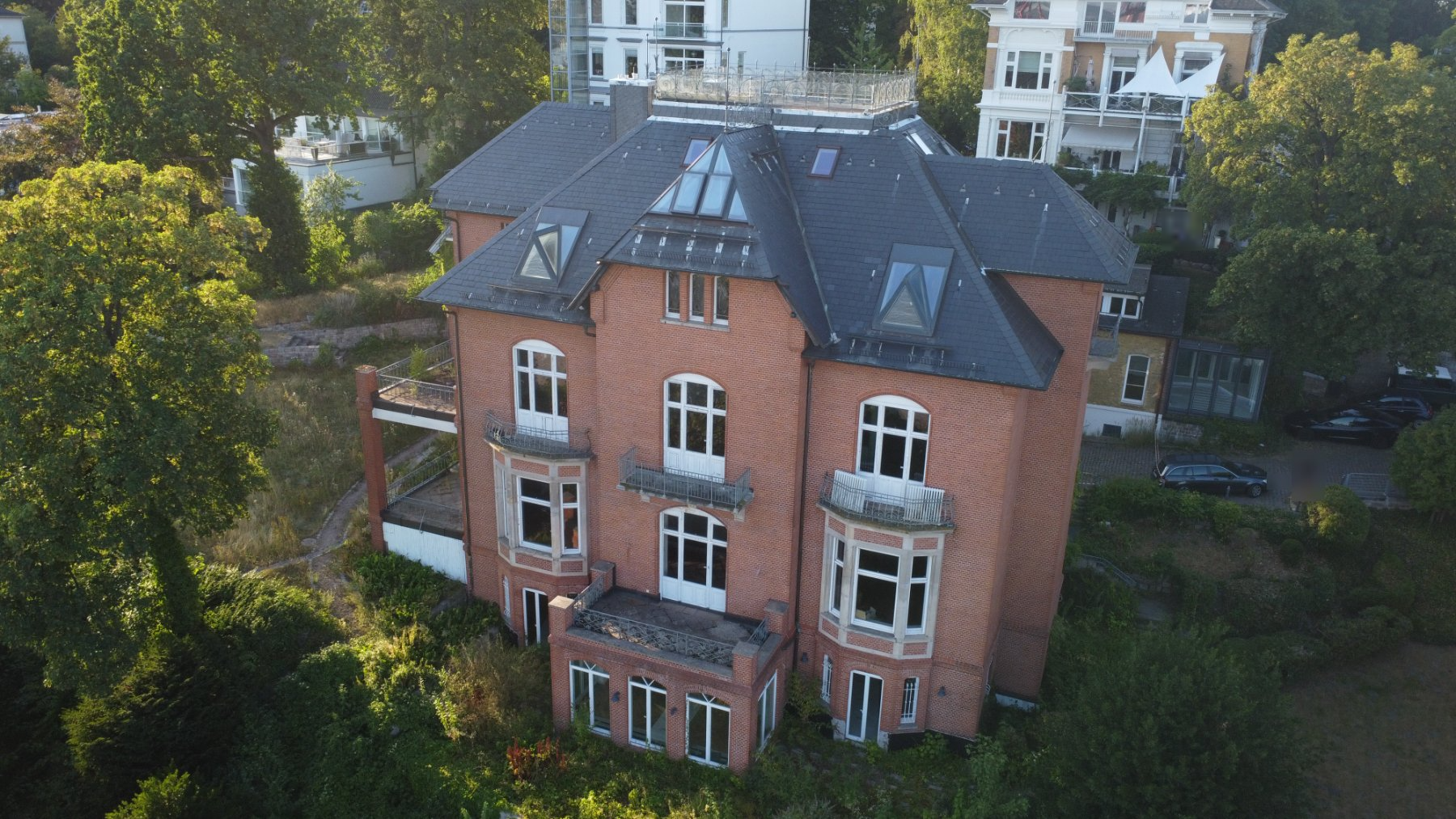 Gründerzeitvilla, Straßenansicht